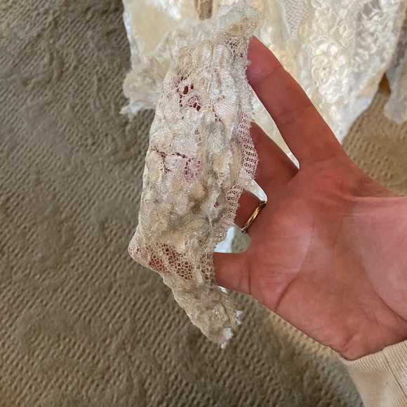 Wedding Dress - Picture 5 of 9